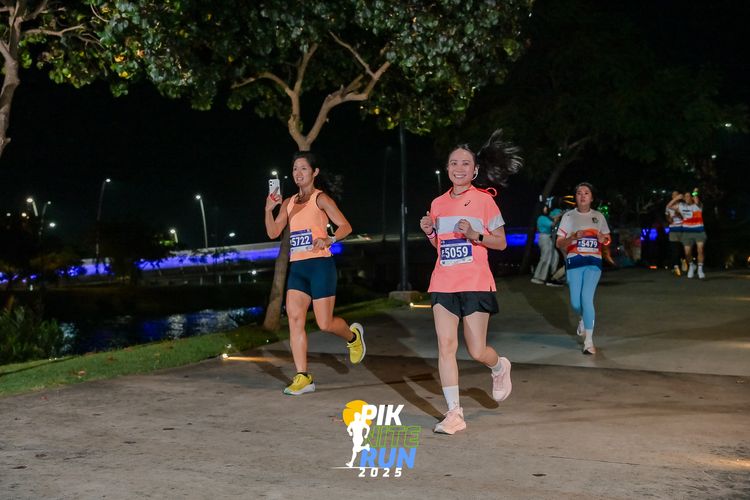 Race photo from PIK NITE RUN 2025