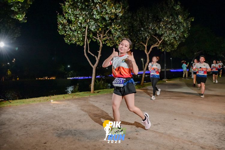 Race photo from PIK NITE RUN 2025