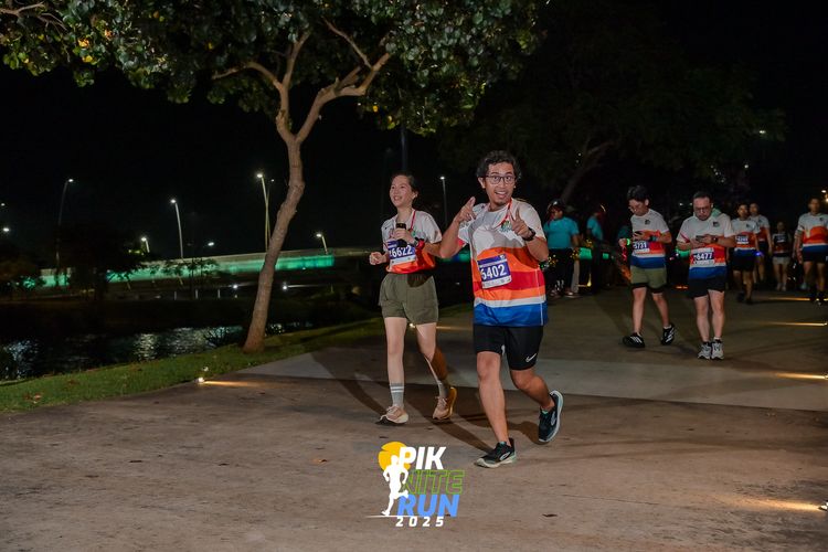 Race photo from PIK NITE RUN 2025
