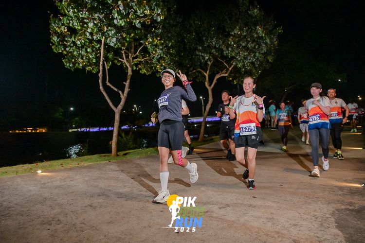 Race photo from PIK NITE RUN 2025