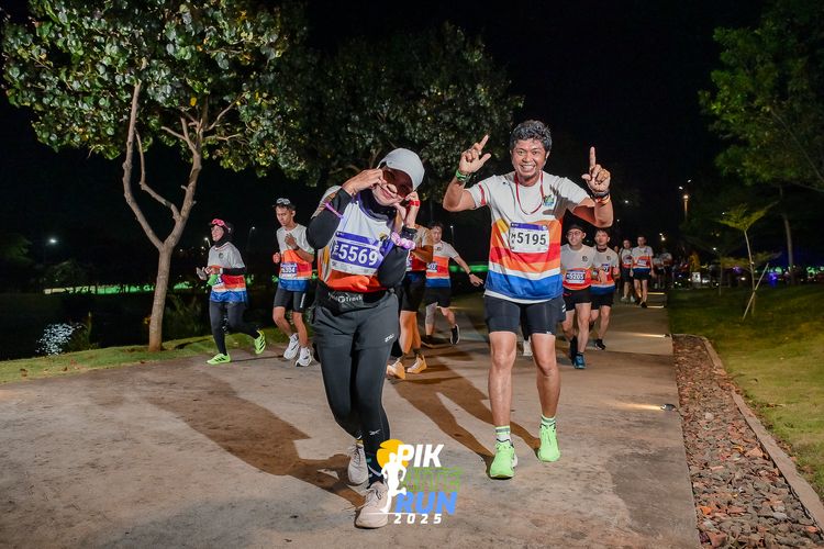Race photo from PIK NITE RUN 2025