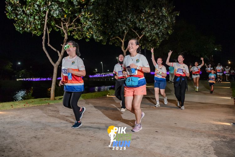 Race photo from PIK NITE RUN 2025