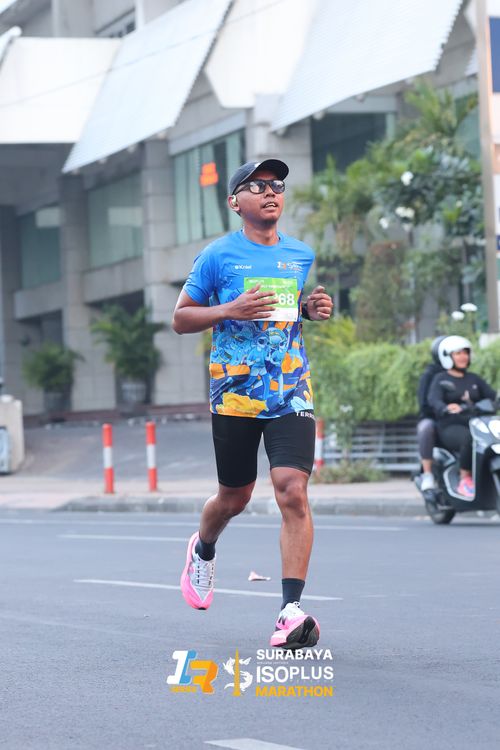 Race photo from SURABAYA ISOPLUS MARATHON 2025