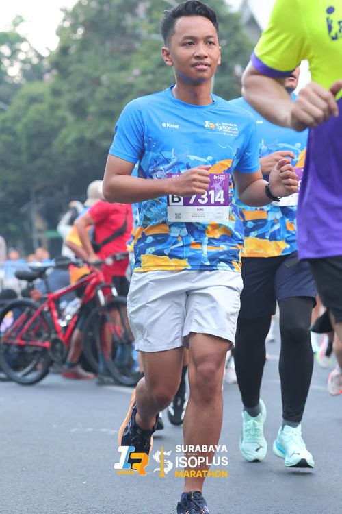 Race photo from SURABAYA ISOPLUS MARATHON 2025