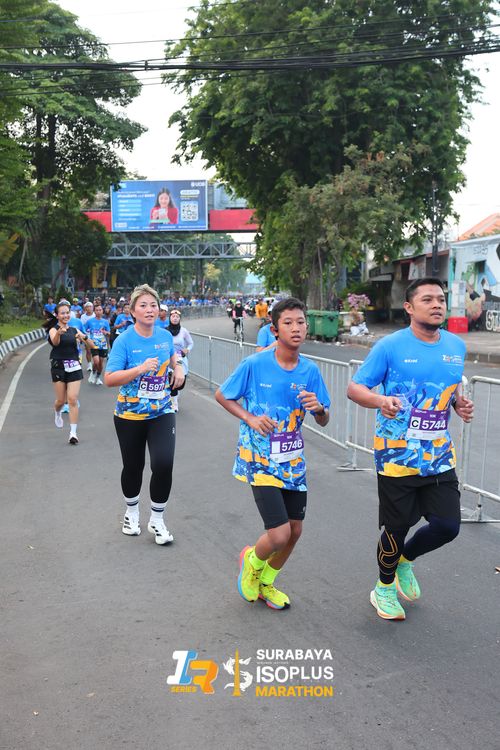 Race photo from SURABAYA ISOPLUS MARATHON 2025