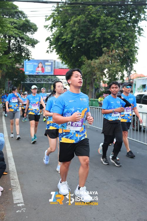 Race photo from SURABAYA ISOPLUS MARATHON 2025