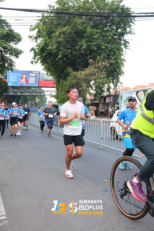 Race photo from SURABAYA ISOPLUS MARATHON 2025