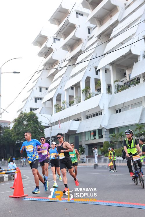 Race photo from SURABAYA ISOPLUS MARATHON 2025