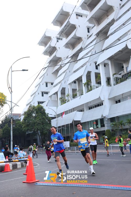 Race photo from SURABAYA ISOPLUS MARATHON 2025