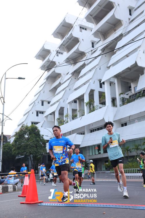 Race photo from SURABAYA ISOPLUS MARATHON 2025