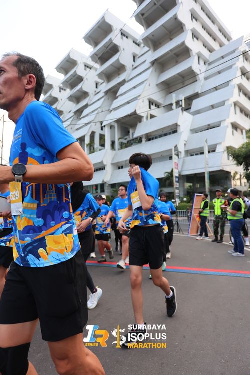 Race photo from SURABAYA ISOPLUS MARATHON 2025