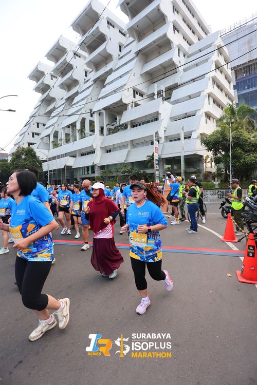Race photo from SURABAYA ISOPLUS MARATHON 2025
