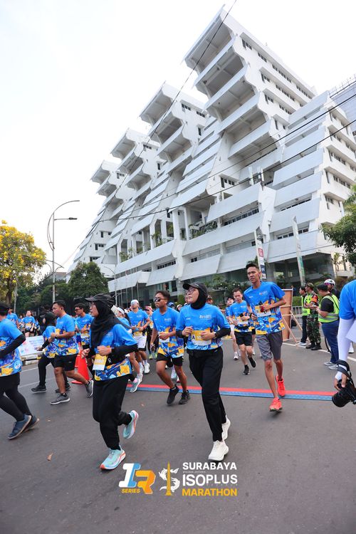 Race photo from SURABAYA ISOPLUS MARATHON 2025