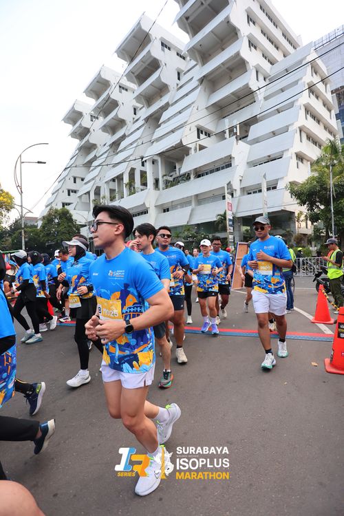 Race photo from SURABAYA ISOPLUS MARATHON 2025