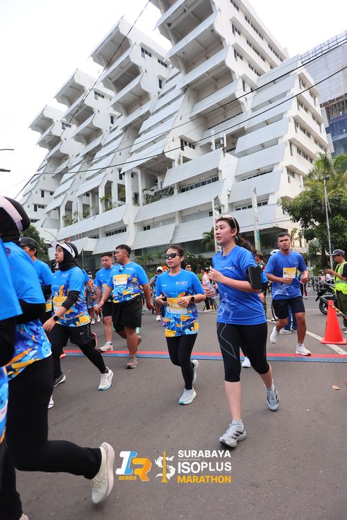 Race photo from SURABAYA ISOPLUS MARATHON 2025
