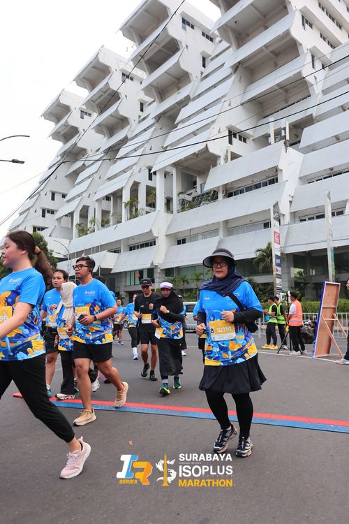 Race photo from SURABAYA ISOPLUS MARATHON 2025