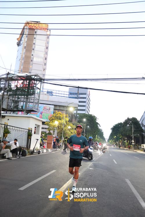 Race photo from SURABAYA ISOPLUS MARATHON 2025
