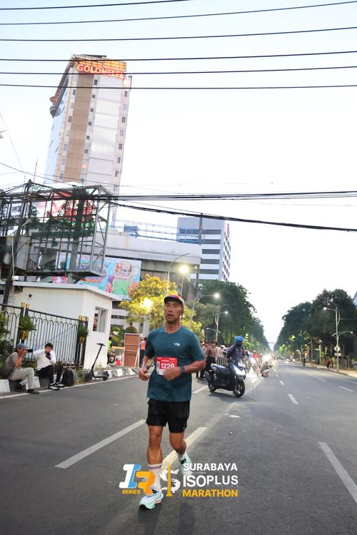 Race photo from SURABAYA ISOPLUS MARATHON 2025