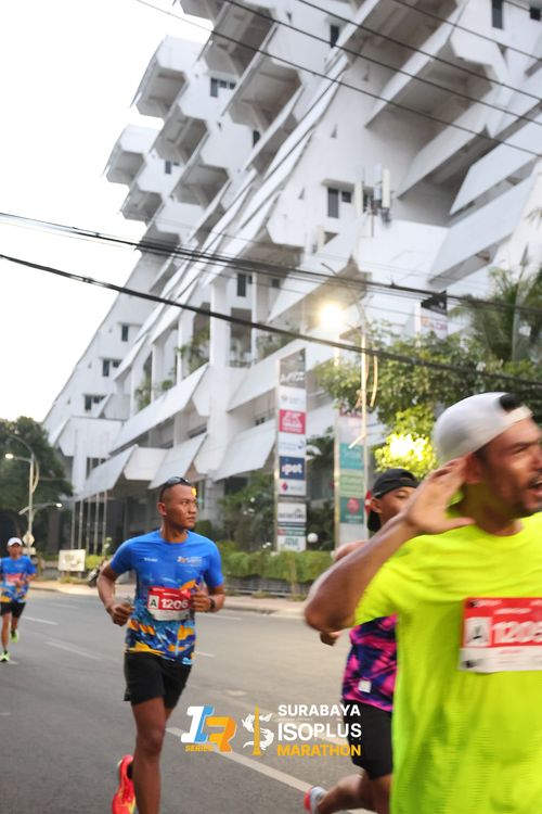 Race photo from SURABAYA ISOPLUS MARATHON 2025