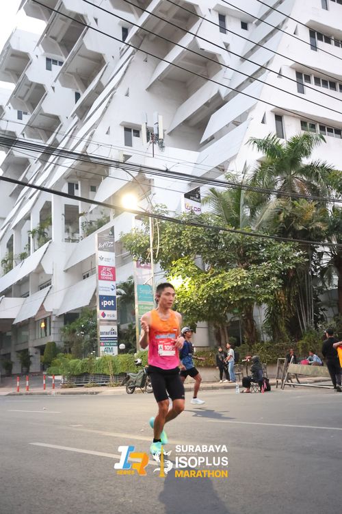 Race photo from SURABAYA ISOPLUS MARATHON 2025