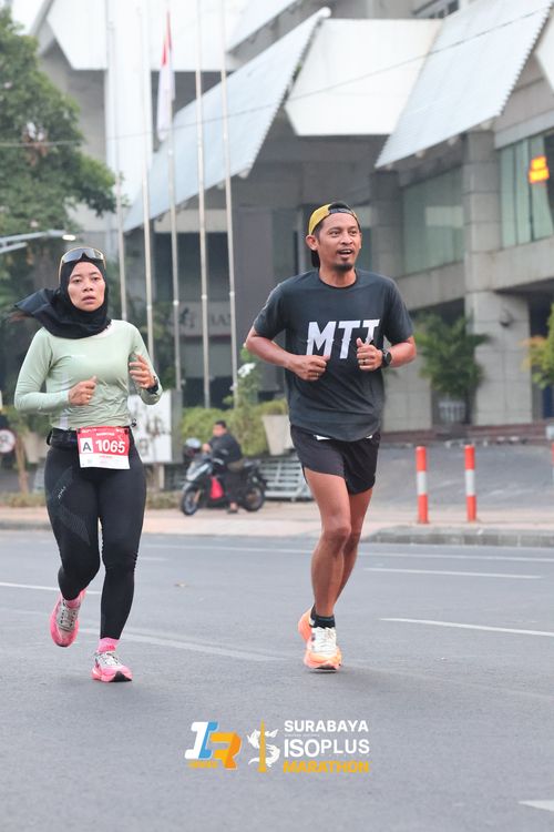 Race photo from SURABAYA ISOPLUS MARATHON 2025