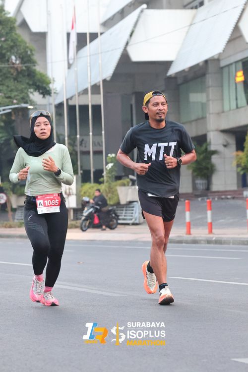 Race photo from SURABAYA ISOPLUS MARATHON 2025