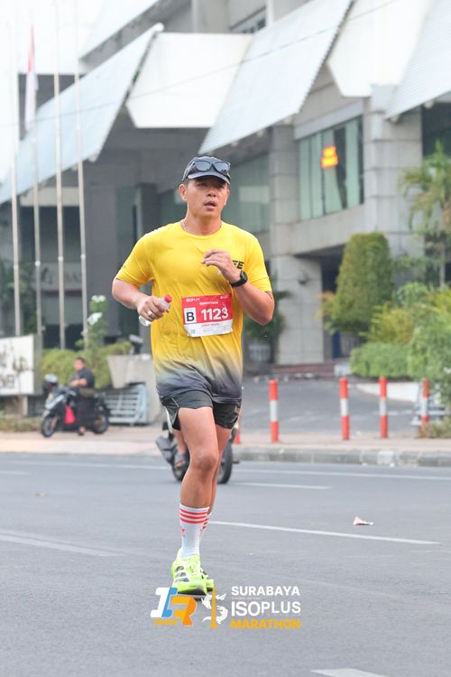 Race photo from SURABAYA ISOPLUS MARATHON 2025
