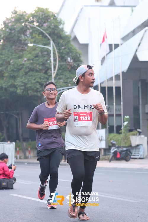 Race photo from SURABAYA ISOPLUS MARATHON 2025