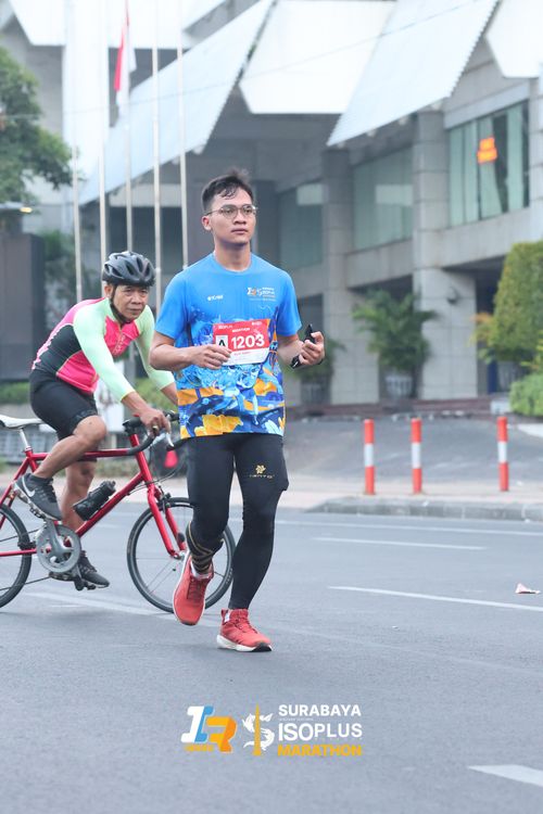 Race photo from SURABAYA ISOPLUS MARATHON 2025