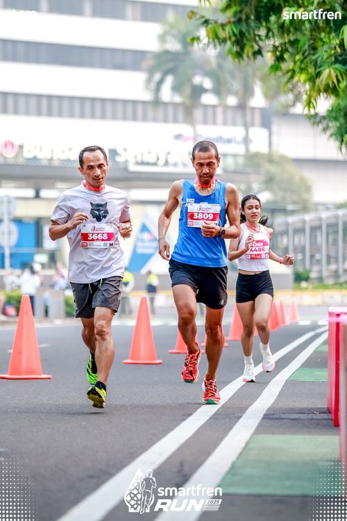 Race photo from Smartfren Run 2025 
