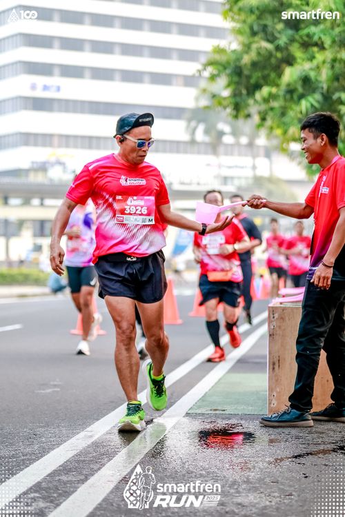Race photo from Smartfren Run 2025 