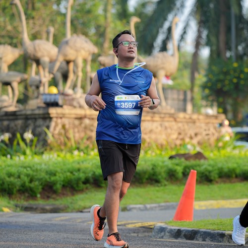 Race photo from BOGORUN 2026
