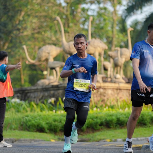 Race photo from BOGORUN 2026