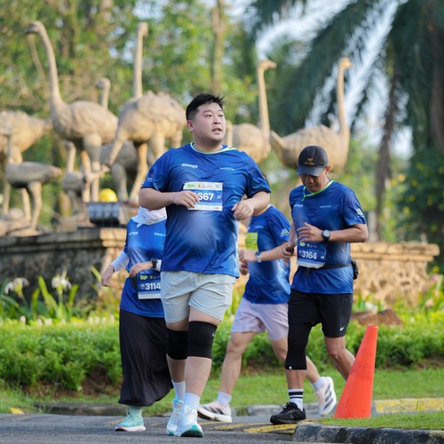 Race photo from BOGORUN 2026