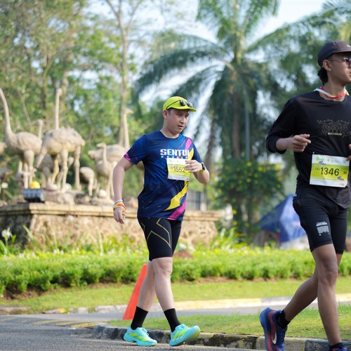 Race photo from BOGORUN 2026