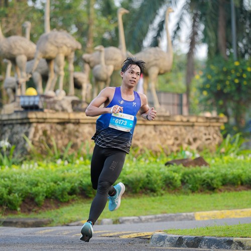 Race photo from BOGORUN 2026