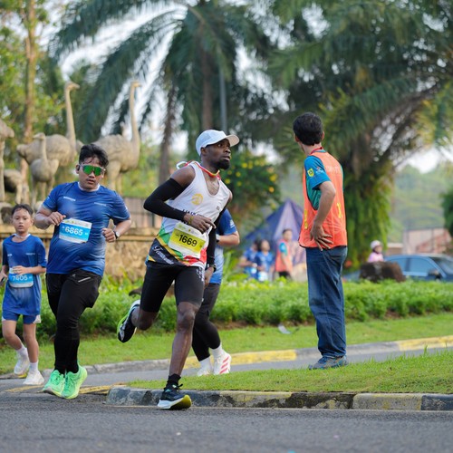 Race photo from BOGORUN 2026