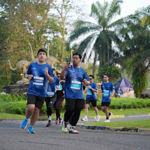 Race photo from BOGORUN 2026