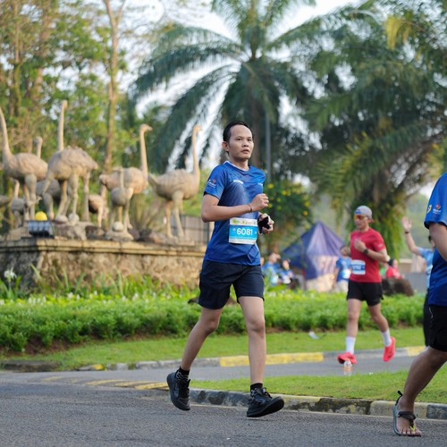 Race photo from BOGORUN 2026
