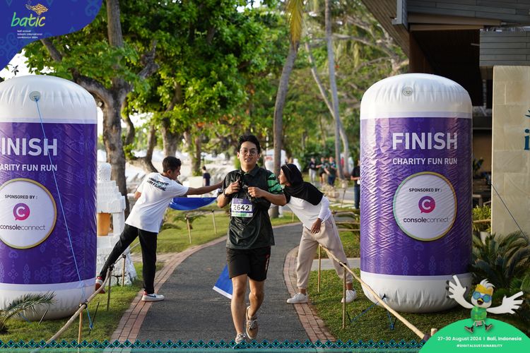Race photo from Telin Batic 2024 Photo Search