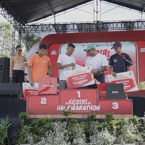 Race photo from KEDIRI HALF MARATHON 2026