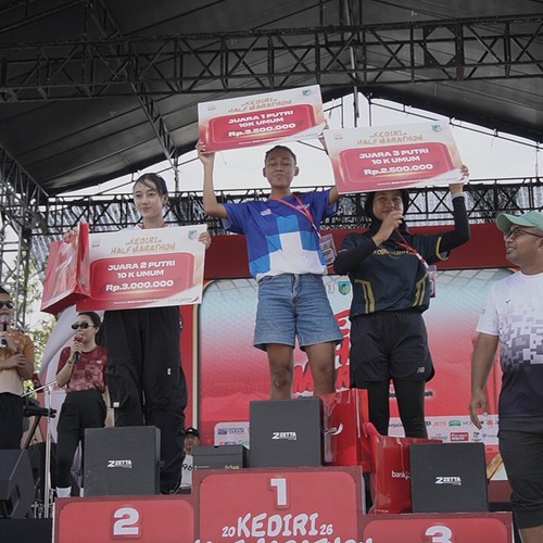 Race photo from KEDIRI HALF MARATHON 2026