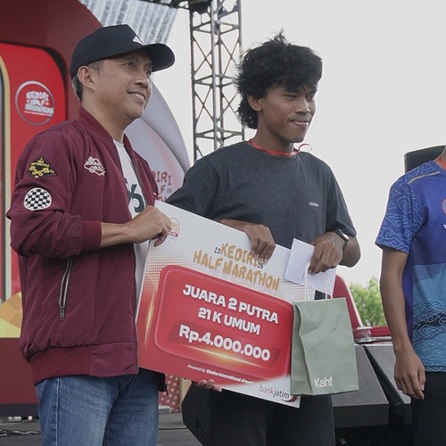 Race photo from KEDIRI HALF MARATHON 2026