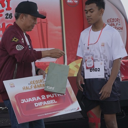Race photo from KEDIRI HALF MARATHON 2026