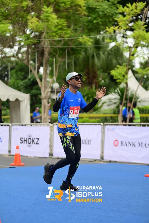 Race photo from SURABAYA ISOPLUS MARATHON 2025