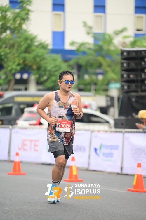 Race photo from SURABAYA ISOPLUS MARATHON 2025