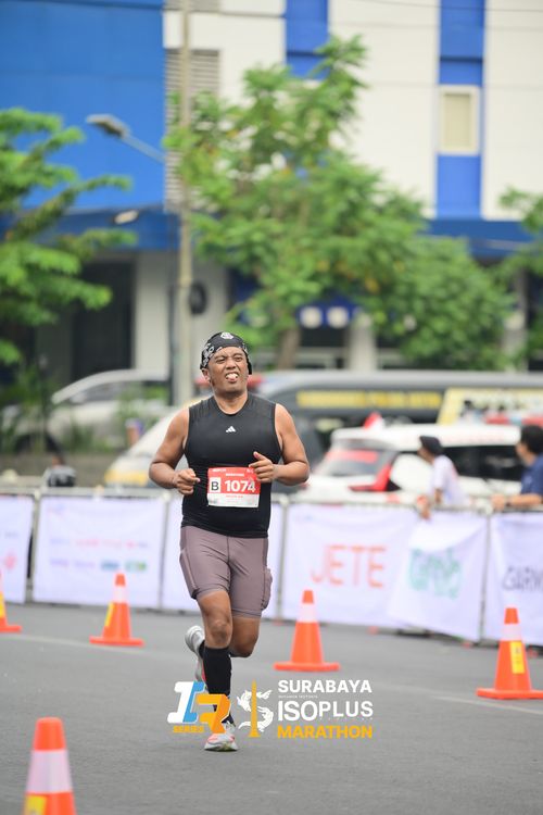 Race photo from SURABAYA ISOPLUS MARATHON 2025