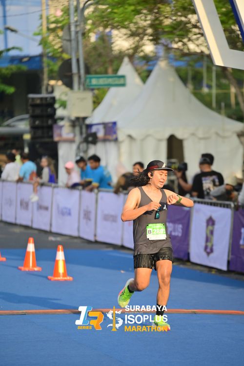 Race photo from SURABAYA ISOPLUS MARATHON 2025