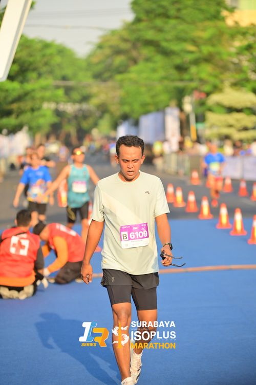 Race photo from SURABAYA ISOPLUS MARATHON 2025