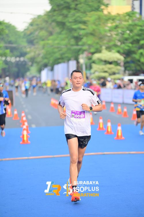 Race photo from SURABAYA ISOPLUS MARATHON 2025
